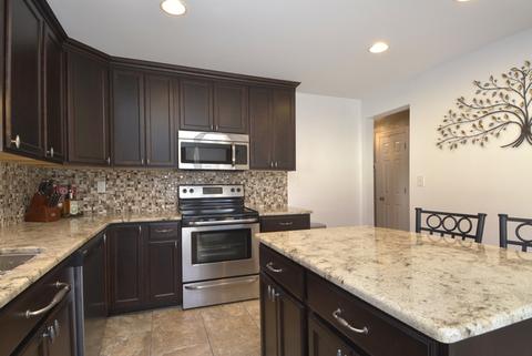 986 S 2nd Ave, Des Plaines, IL 60016 photo 3