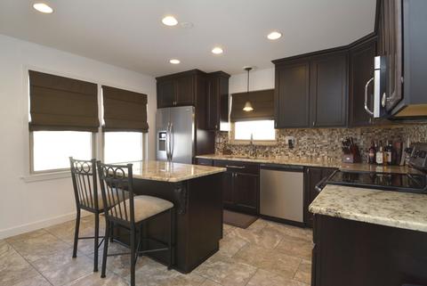 986 S 2nd Ave, Des Plaines, IL 60016 photo 4