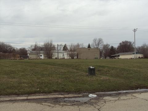 202 Keystone Dr, Rantoul, IL 61866
