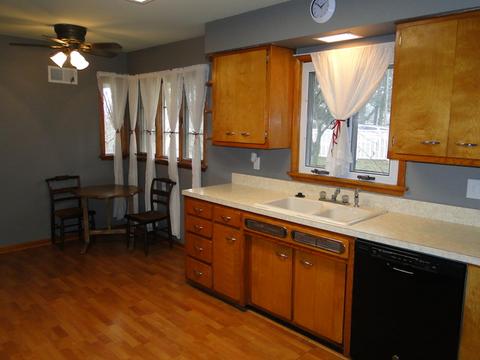 690 S Wall St, Kankakee, IL 60901 photo 25