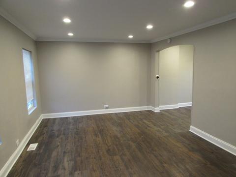 2143 E 98th St, Chicago, IL 60617 photo 3