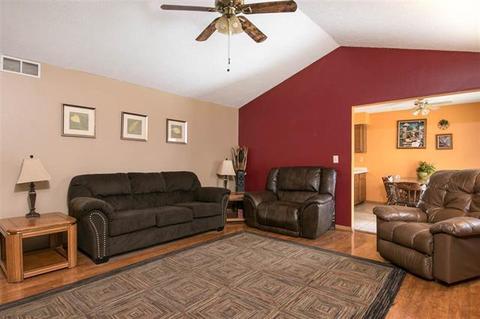 6404 Greystone, Roscoe, IL 61073 photo 13