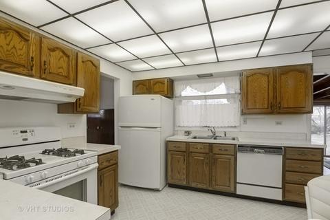 121 Michael Mnr, Glenview, IL 60025 photo 10