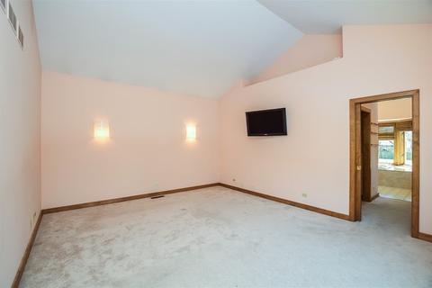 1342 Avalon Ct, Wheaton, IL 60189 photo 13