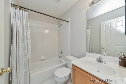 1409 Quincy Bridge Ct, Bartlett, IL 60103 photo 8