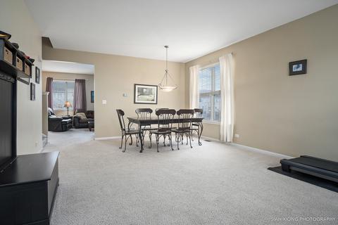 704 Christopher St, Plano, IL 60545 photo 2