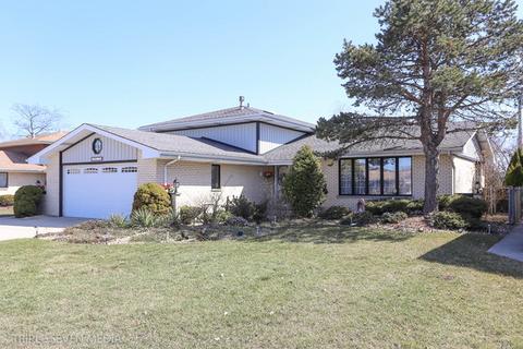 7913 W 80th Pl, Bridgeview, IL 60455 photo 3