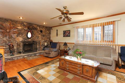 7913 W 80th Pl, Bridgeview, IL 60455 photo 13