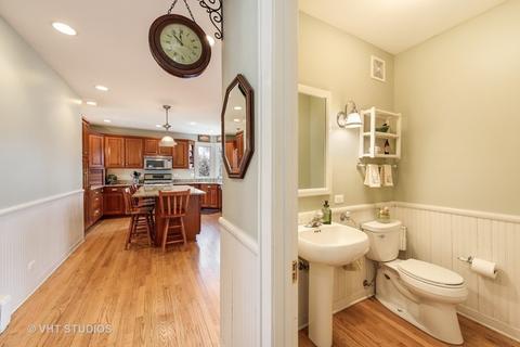 320 W Harrison Ave, Wheaton, IL 60187 photo 10