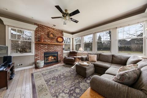 320 W Harrison Ave, Wheaton, IL 60187 photo 12