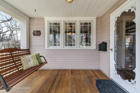 320 W Harrison Ave, Wheaton, IL 60187 photo 2