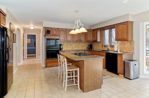 235 81st St, Willowbrook, IL 60527 photo 7