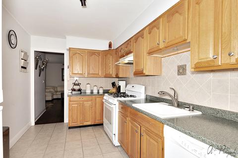 102 W Wayne Pl, Wheeling, IL 60090 photo 11