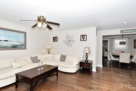 102 W Wayne Pl, Wheeling, IL 60090 photo 5