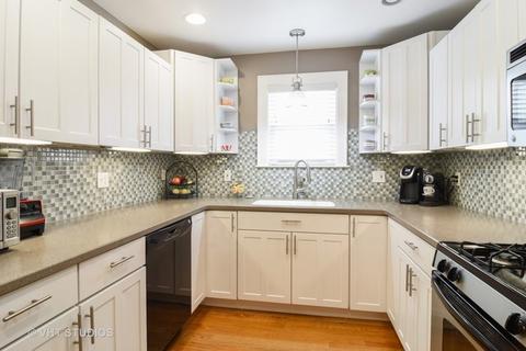 207 S Pine St, Mount Prospect, IL 60056 photo 7