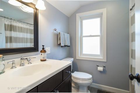 207 S Pine St, Mount Prospect, IL 60056 photo 17