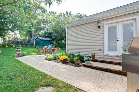 207 S Pine St, Mount Prospect, IL 60056 photo 24