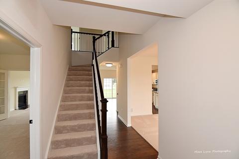 112 E Ashton Dr, Maple Park, IL 60151 photo 4