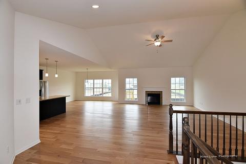110 E Ashton Dr, Maple Park, IL 60151 photo 9