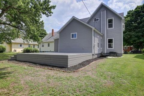 409 E State St, Paxton, IL 60957 photo 5