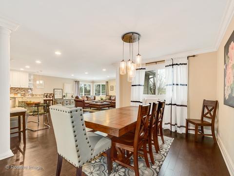 1204 Durham Dr, Wheaton, IL 60189 photo 5