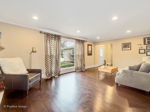 1204 Durham Dr, Wheaton, IL 60189 photo 3