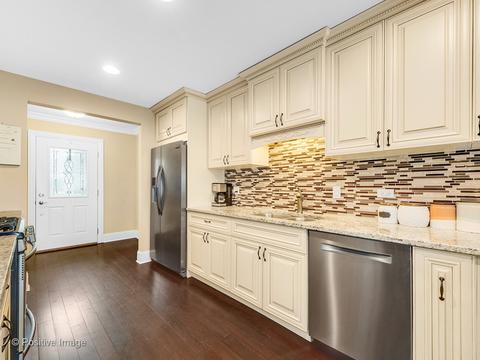 1204 Durham Dr, Wheaton, IL 60189 photo 10