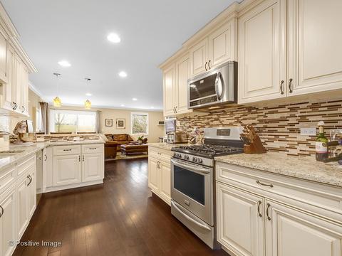 1204 Durham Dr, Wheaton, IL 60189 photo 12