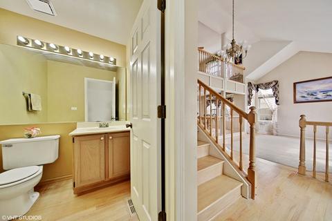 1311 Silver Cir, Bartlett, IL 60103 photo 12