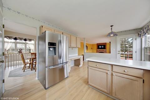 1311 Silver Cir, Bartlett, IL 60103 photo 4