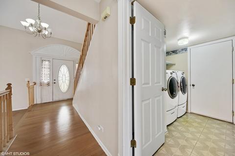 1311 Silver Cir, Bartlett, IL 60103 photo 11