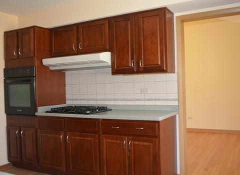 910 N Westgate Rd, Mount Prospect, IL 60056 photo 9