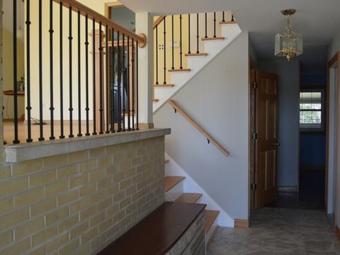 910 N Westgate Rd, Mount Prospect, IL 60056 photo 4