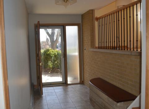 910 N Westgate Rd, Mount Prospect, IL 60056 photo 3