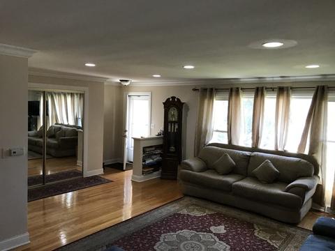 1719 Mannheim Rd, Des Plaines, IL 60018 photo 2