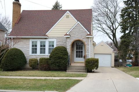 1032 Morton Ave, Elgin, IL 60120 photo 1