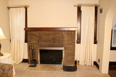 1032 Morton Ave, Elgin, IL 60120 photo 3