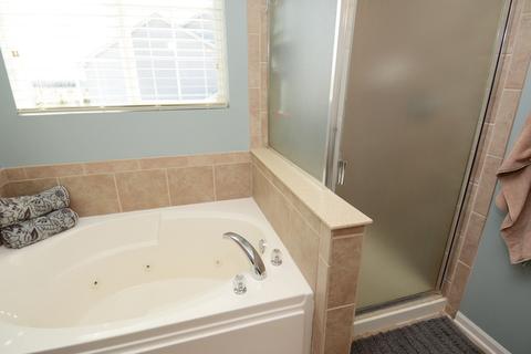 372 Jackson Ct, Gilberts, IL 60136 photo 27
