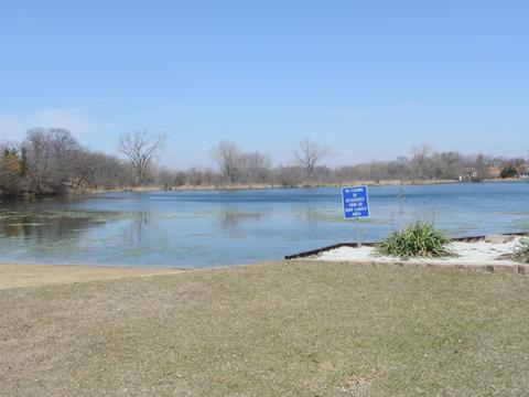 63 Rose Tree Ln, Lindenhurst, IL 60046 photo 25