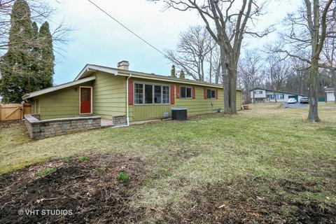 63 Rose Tree Ln, Lindenhurst, IL 60046 photo 10