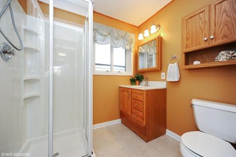 177 Sunrise Dr, Wheeling, IL 60090 photo 24