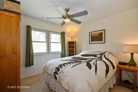 1445 N Eagle St, Naperville, IL 60563 photo 8