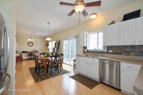 486 Gray Ave, Elburn, IL 60119 photo 5