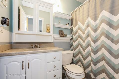 1665 Williamsburg Ct #A, Wheaton, IL 60189 photo 9