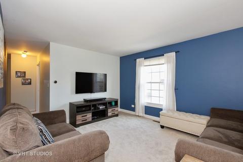 1665 Williamsburg Ct #A, Wheaton, IL 60189 photo 2