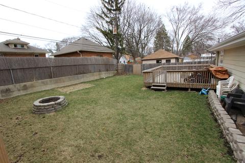 376 Hamilton Ave, Elgin, IL 60123 photo 11