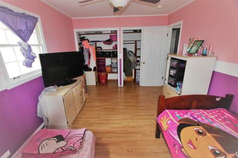 376 Hamilton Ave, Elgin, IL 60123 photo 8