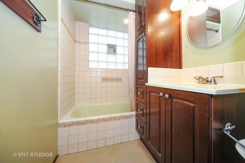 593 Bridget Pl, Wheeling, IL 60090 photo 8