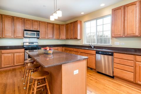 1360 Horizon Trl, Wheeling, IL 60090 photo 5