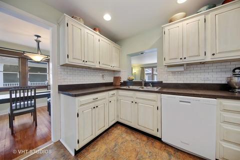 1906 E Illinois St, Wheaton, IL 60187 photo 5